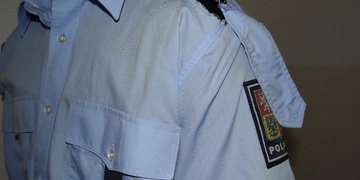Rvačka v bufetu, zraněný zákazník i policista