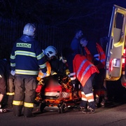 Vážná nehoda motocyklisty i havárie na dálnici