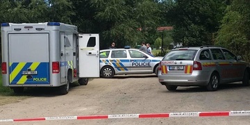 V řece plavalo tělo mrtvé ženy