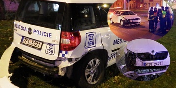 Strážníky jedoucí pod majákem "sestřelilo" další vozidlo