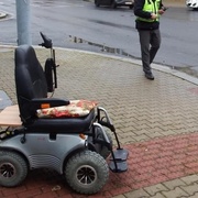 Na Americké přepadli vozíčkáře