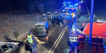 Čelní střet vozidel mezi Ohučovem a Holýšovem