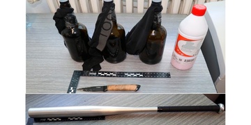 Agresor nejdřív rozbil bránu a poté vyděšené ženě vyhrožoval zapálením domu