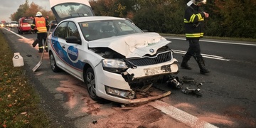 Nehody komplikují provoz na Varské i na dálnici