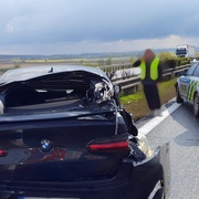 Na dálnici D5 narazilo další vozidlo do kamionu
