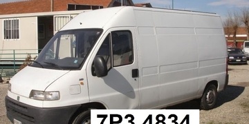 Čtenář prosí o pomoc, ukradli mi dodávku