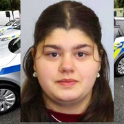 Policisté pátrají po patnáctileté dívce