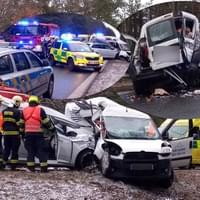 Vážná nehoda uzavřela výpadovku z Plzně na Karlovy Vary