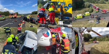 Tragická dopravní nehoda, jeden mrtvý a tři těžce zranění