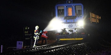 Muž střet s vlakem nepřežil