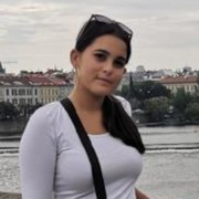 Nevíte, kde je Karolína Mrázová?