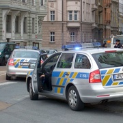 Kýchnutí, zakopnutí, nehody a zmatek dnes ráno