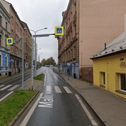 Řidič srazil školačku a z místa ujel