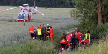 Tragický začátek prázdnin, jedno dítě zemřelo a osm je zraněných