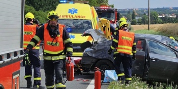 Vážná nehoda uzavřela silnici z Plzně do Domažlic