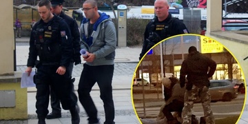 Pervitin rozsypaný po autě i nabitá pistole 9mm