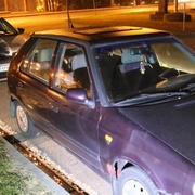 Kluci si doma "vypůjčili" auto a jeli se projet