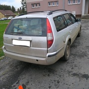Vybodovaný řidič a opilý chodec