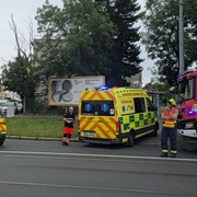 Střet auta s chodcem na Koterovské