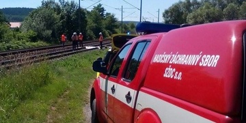 Vlak srazil a usmrtil ženu – , 