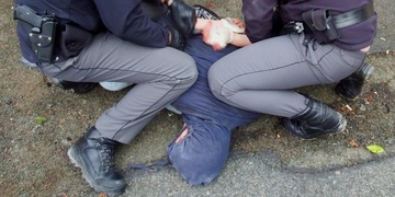 Záchranáři museli zasahovat přímo na obvodním oddělení policie