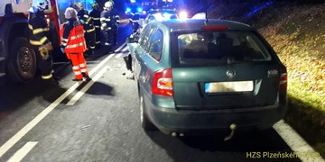 Při čelním střetu bylo zraněno pět lidí