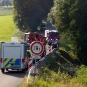 Vozidlo s dětmi skončilo v potoce