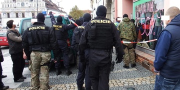 Další obrovská, protidrogová, policejní razie - nyní terčem Stříbro