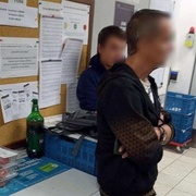 Zloději v Plaze i na Shell