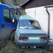 Hasiči zasahovali u zamčených dětí i psů, vyprošťovali řidiče a hasili jídelnu