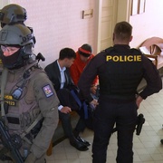 Ukrajinec Serghei Hryshynets byl dnes za mimořádně brutální útok poslán do vazby