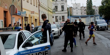 Opilec napadal nezletilou holčičku