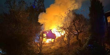 Pohádal se s přítelkyní a ve vzteku jí podpálil chatu