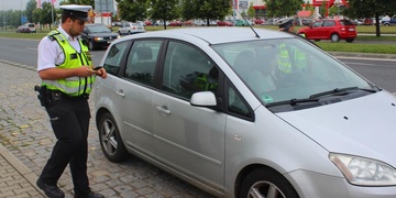 Další a další "neřidiči" si ze zákazu řízení nic nedělají