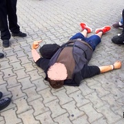 Opilec s více než dvěma promile napadal strážníky