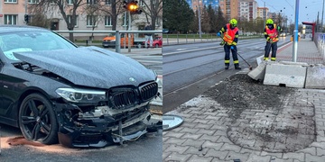 Mladý řidič rozmetal betonový ostrůvek tramvajové zastávky na Slovanech