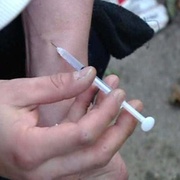 Patnáctiletý během sexu nakazil čtrnáctiletou dívku hepatitidou C