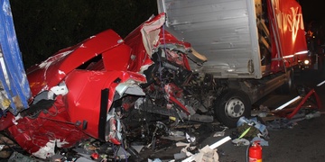 Řidič neměl sebemenší šanci tohle přežít