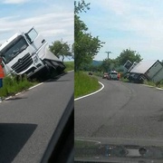Kamion v příkopu omezil dopravu