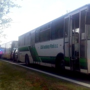 Nehoda dvou autobusů u Vlčtejna –  + 