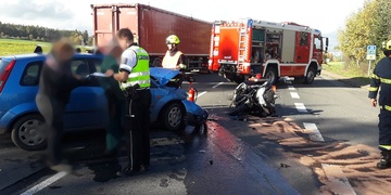 Střet auta s motocyklem