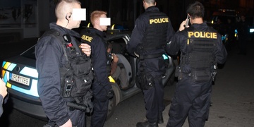 Vyhrožoval ozbrojený noži a pod vlivem alkoholu