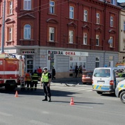 Hned dvě nehody řeší policisté v Plzni, mnohem horší je ta na Rokycanské