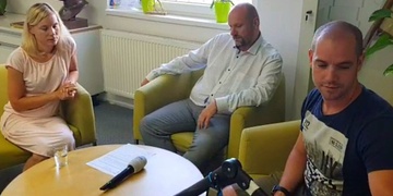 Jeden zabil v sebeobraně, druhý byl vrah a prostřelil hlavu mamince patnáctileté dívky