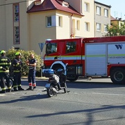 Střet motocyklu se skútrem v Plzni