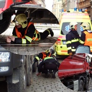 Sklápěčka v centru Plzně srazila a přejela důchodce