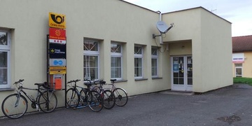 Pošťák radši dopisy vyhazoval než doručoval