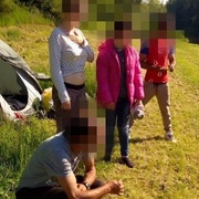 Třináctiletá přespávala s bezdomovci