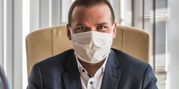 Primátor města Plzně Martin Baxa je pozitivní na covid-19
