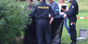 Na Slovanech byl v křoví nalezen mrtvý muž